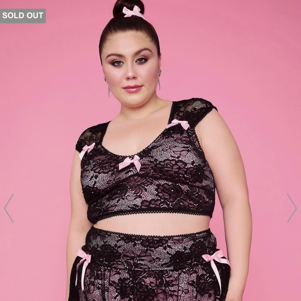 Black & pink lace skirt set